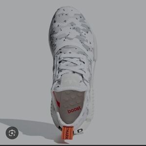 Adidas NMD R1 Womens White Solar Camo Athletic Shoes ** Size  6.5 ** EUC !!